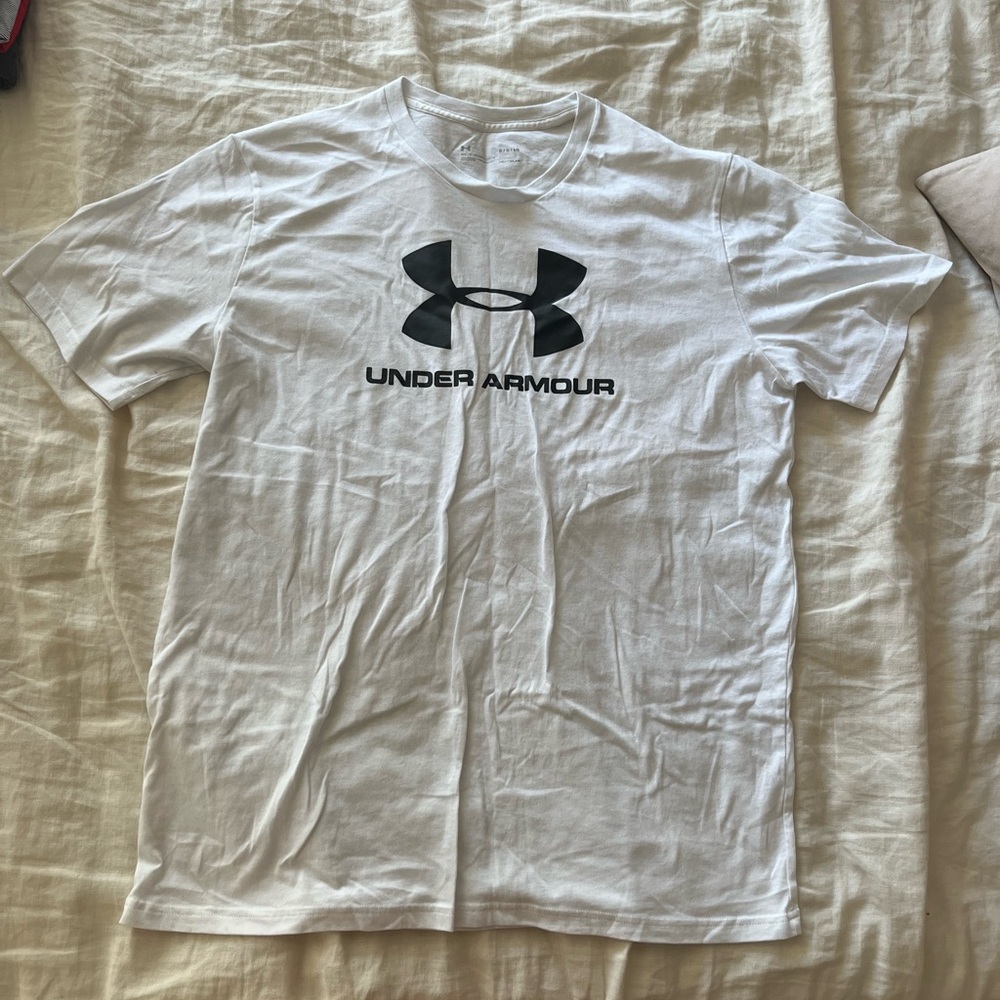 White under armour T-shirt